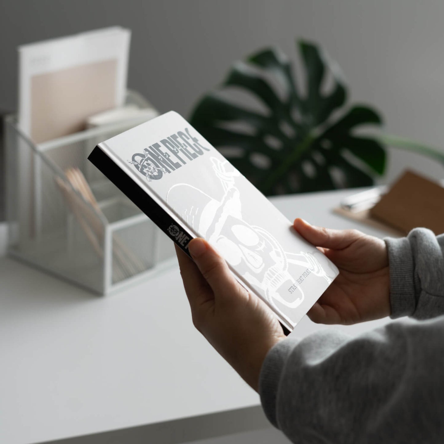 Cuaderno One Piece Con Bolígrafo Proyector