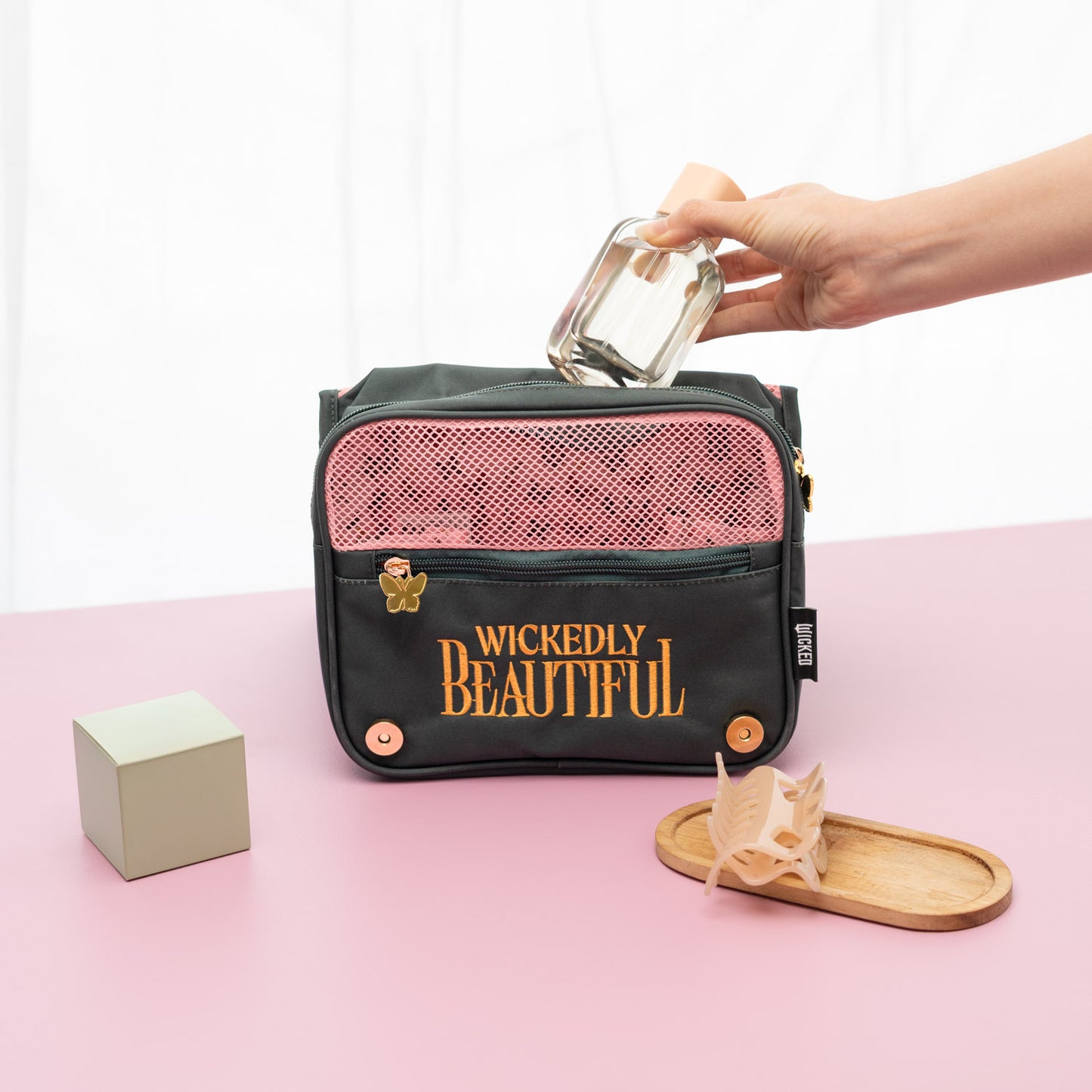 Neceser De Viaje Colgante Wicked