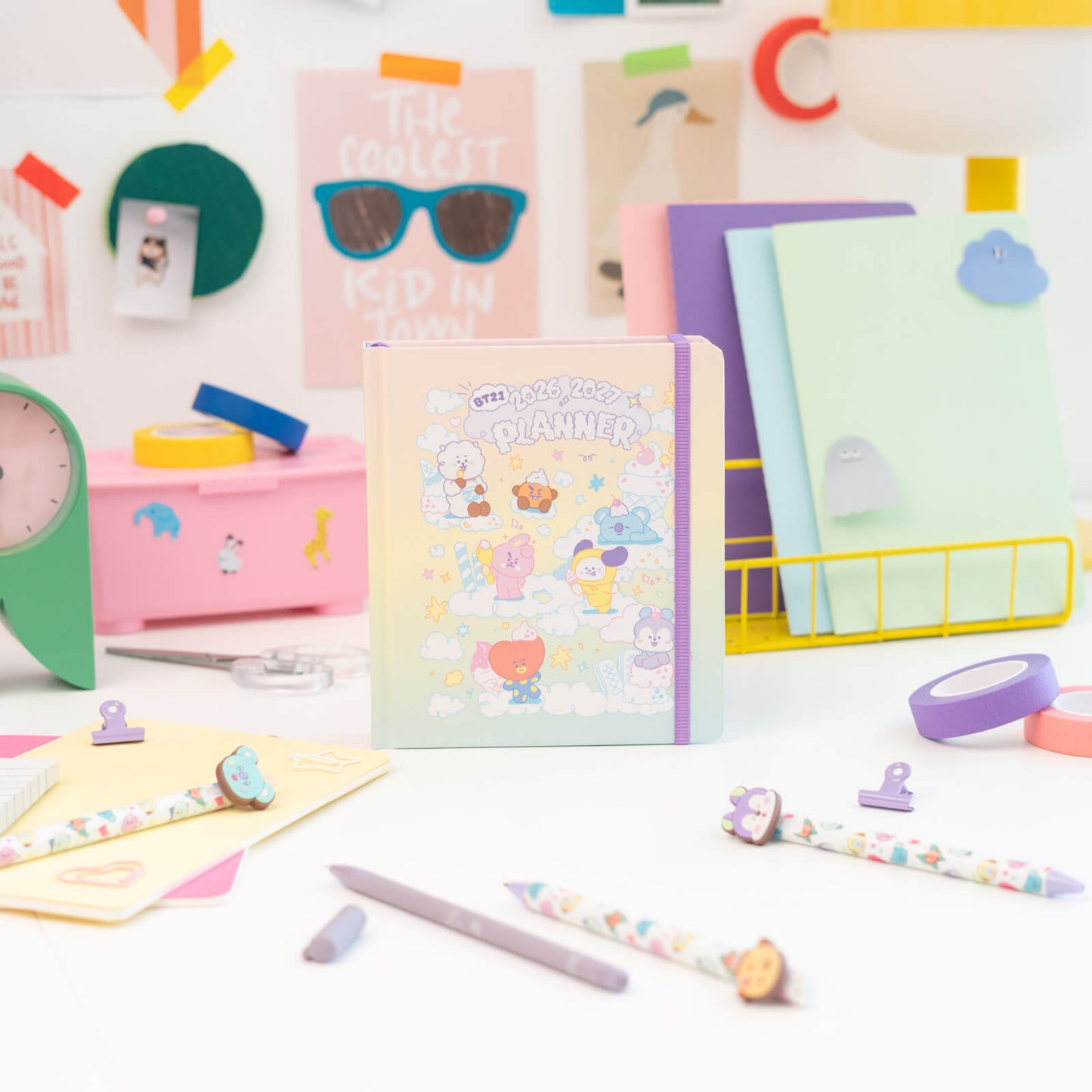 Agenda Escolar 2026/2027 BT21 Día Página 11 Meses