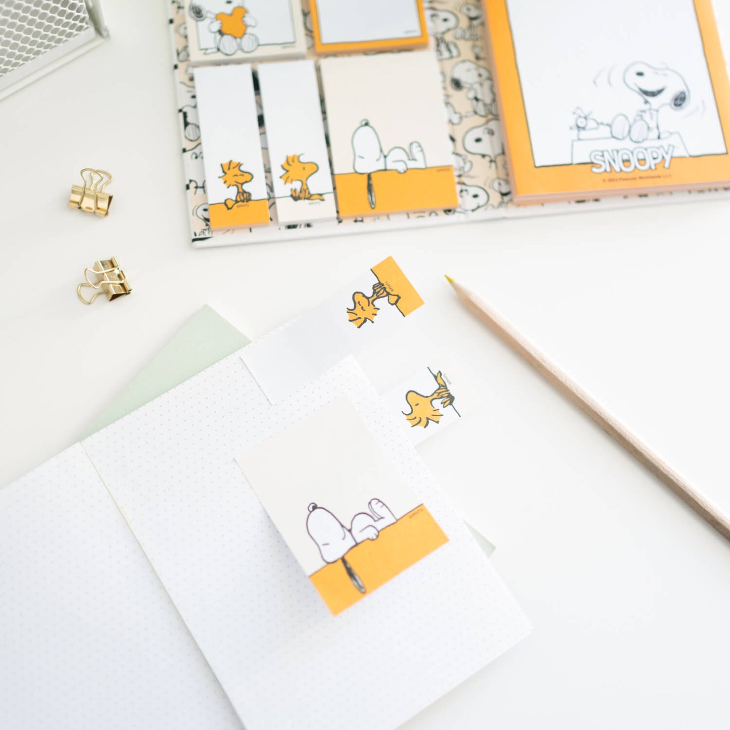 Cuaderno Notas Adhesivas Snoopy Lazy Days