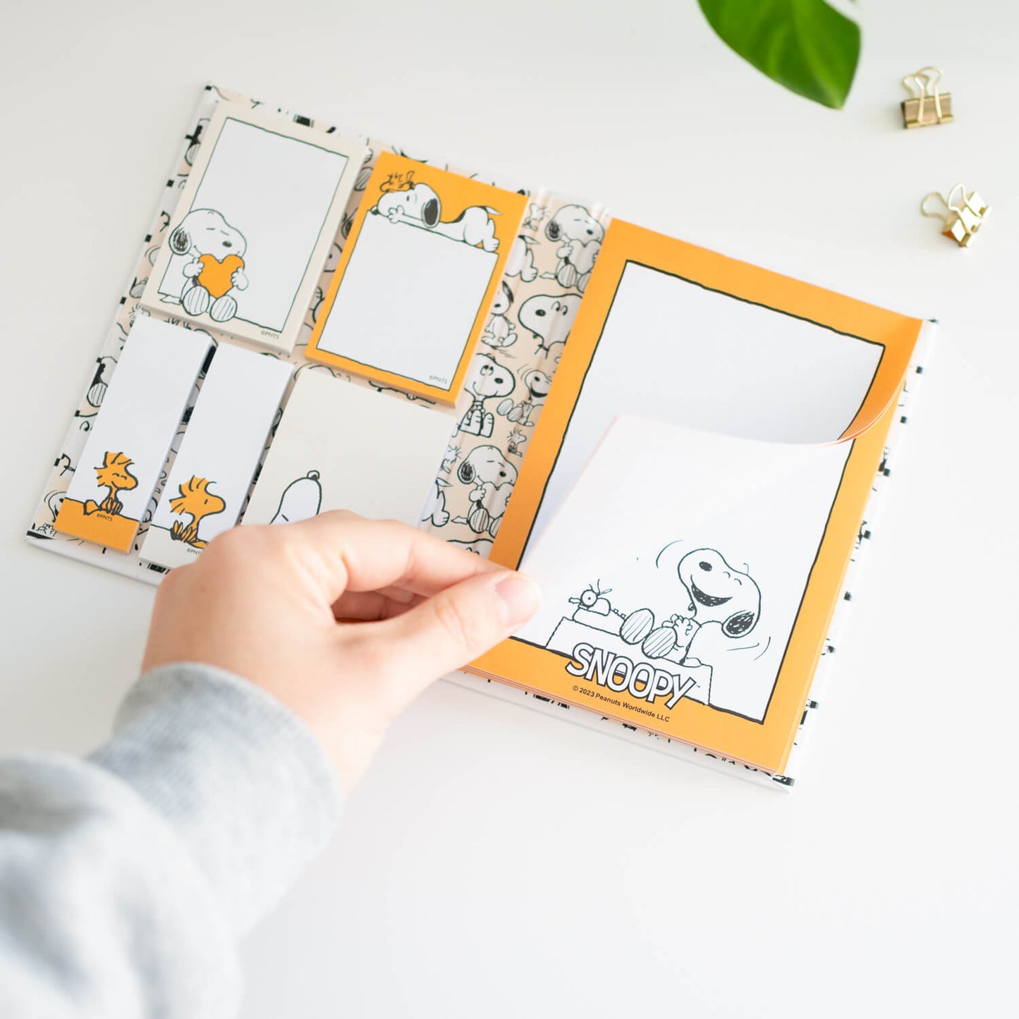 Cuaderno Notas Adhesivas Snoopy Lazy Days