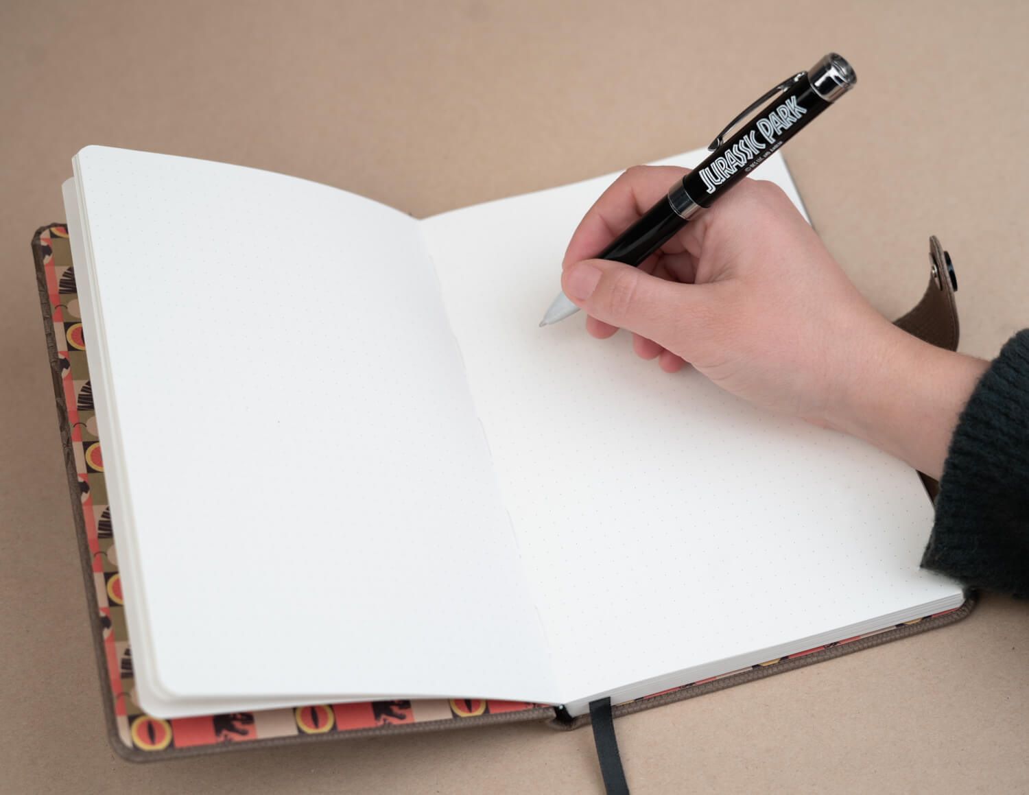 Cuaderno Jurassic Park Con Boligrafo Proyector