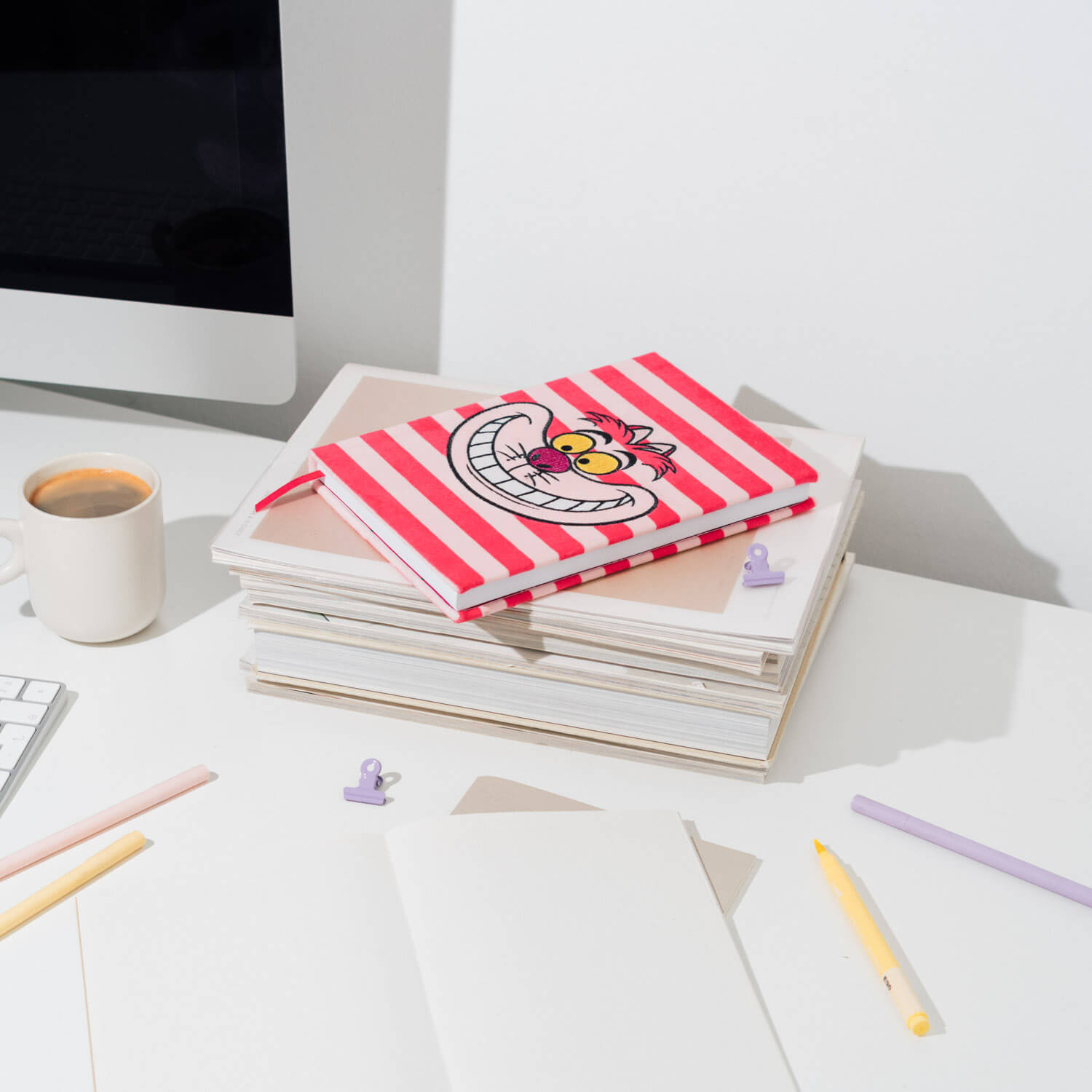 Cuaderno Felpa Gato Cheshire Alicia En El Pais De Las Maravillas Disney