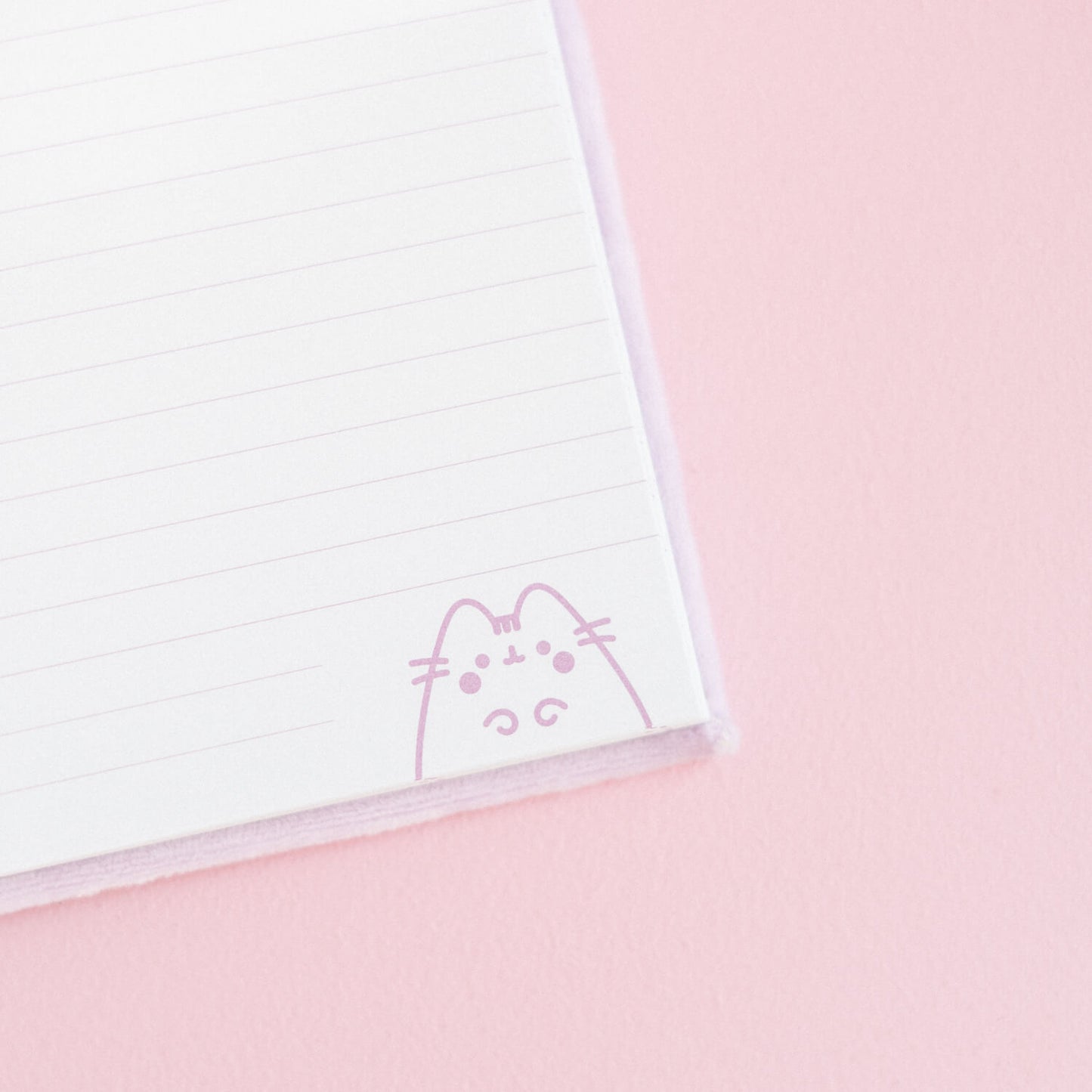 Cuaderno Felpa Pusheen Moments