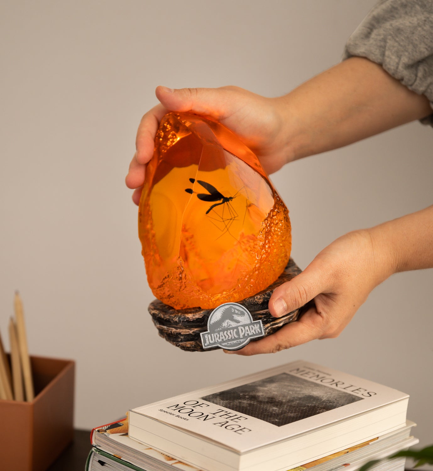 Lampara Jurassic Park Mosquito Ambar