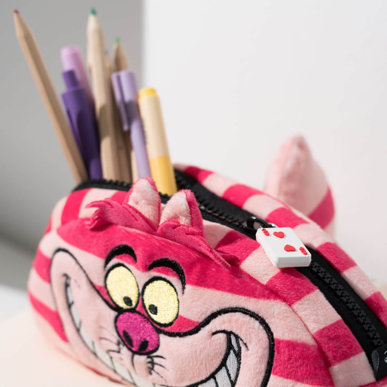 Estuche Felpa Gato Cheshire Alicia En El País De Las Maravillas Disney