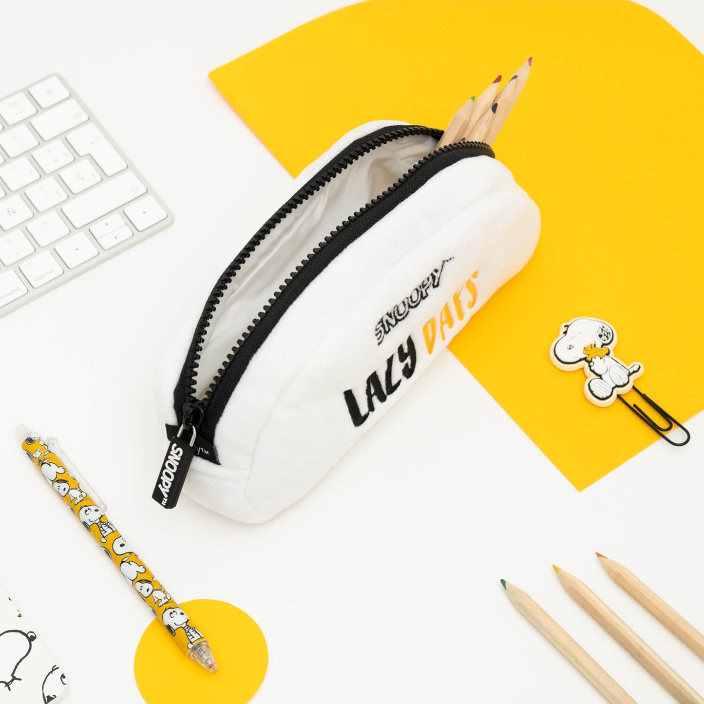 Estuche Felpa Snoopy