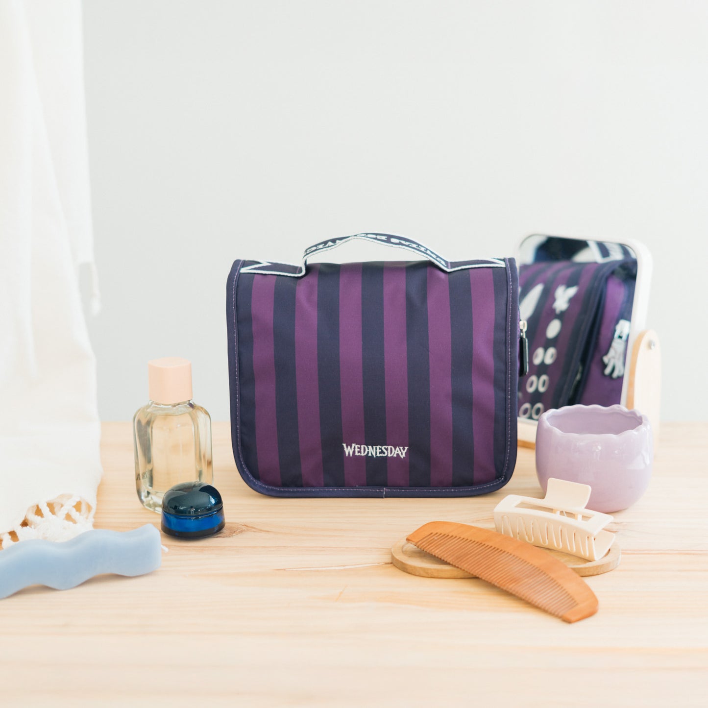 Neceser De Viaje Colgante Wednesday