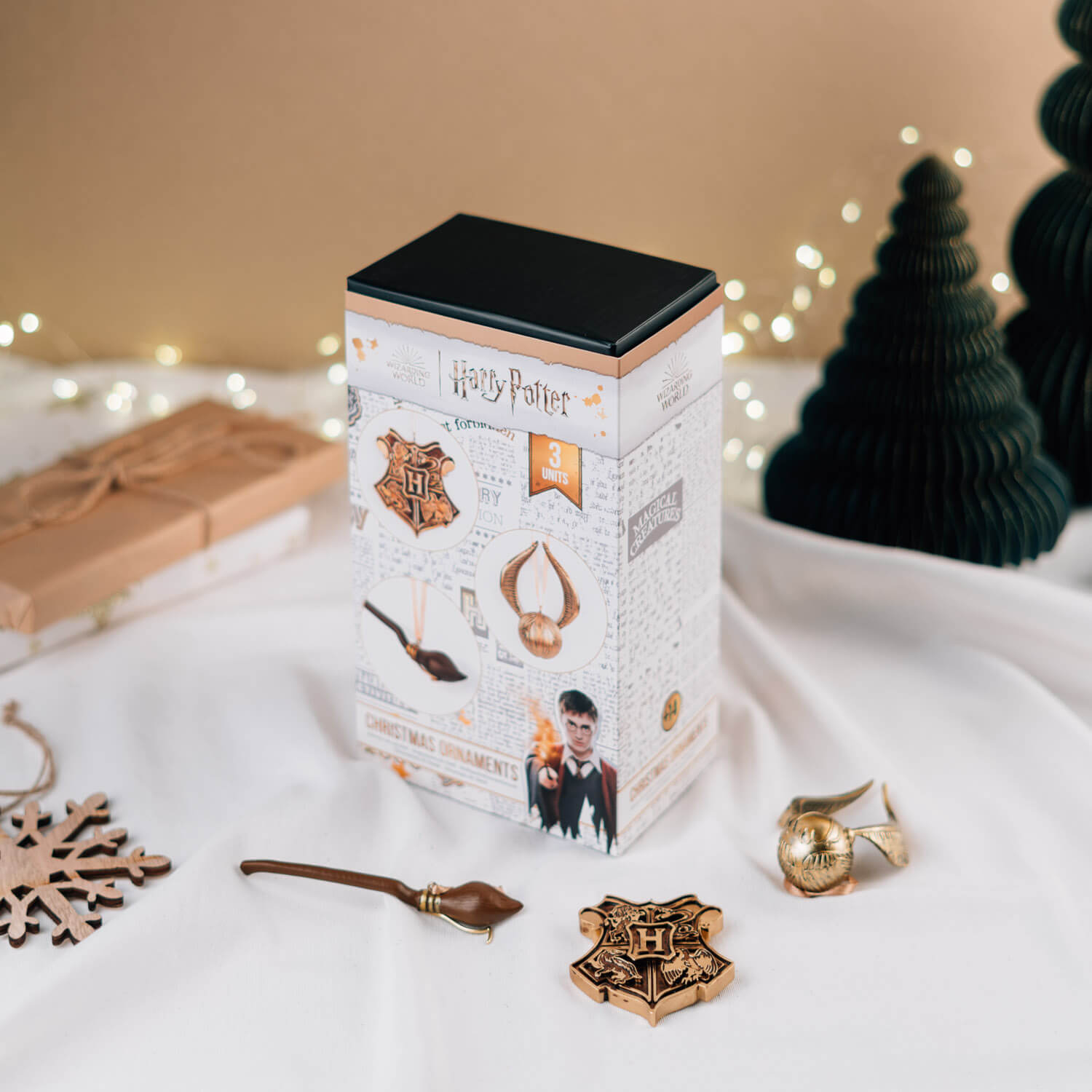 Set Adornos Navidad Harry Potter Snitch Dorada, Nimbus 2000 Y Escudo Hogwarts